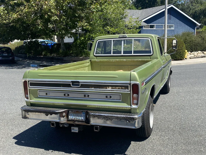 1973 Ford F-350 XLT Ranger Camper Special 4