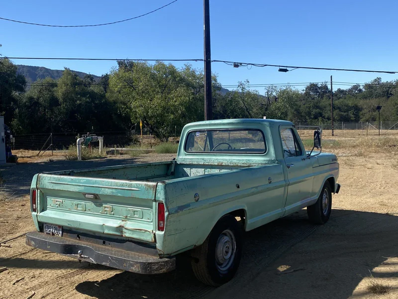 1967 Ford F-250 3/4 Ton 8