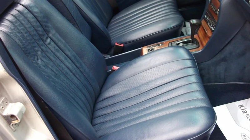 1985 Mercedes-Benz 300D Turbo Sedan 18