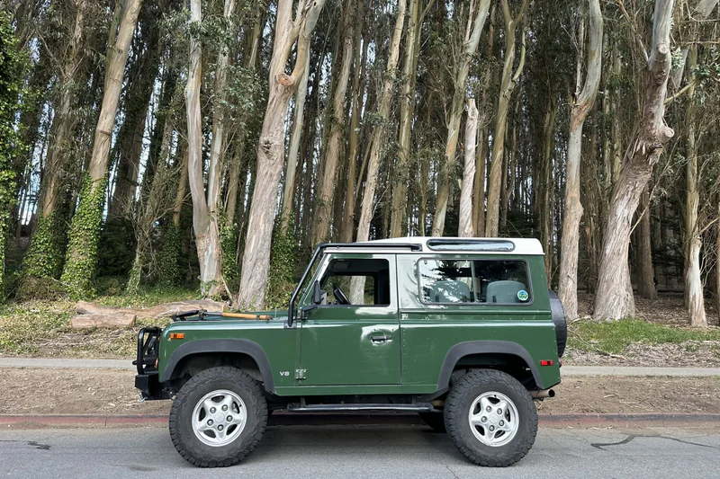 1997 Land Rover Defender 90 Hard Top 2