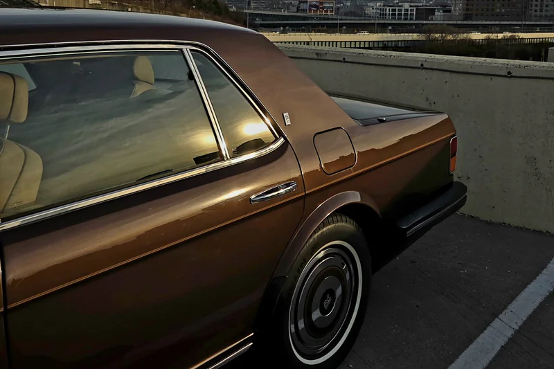 1989 Rolls-Royce Silver Spur Base 2