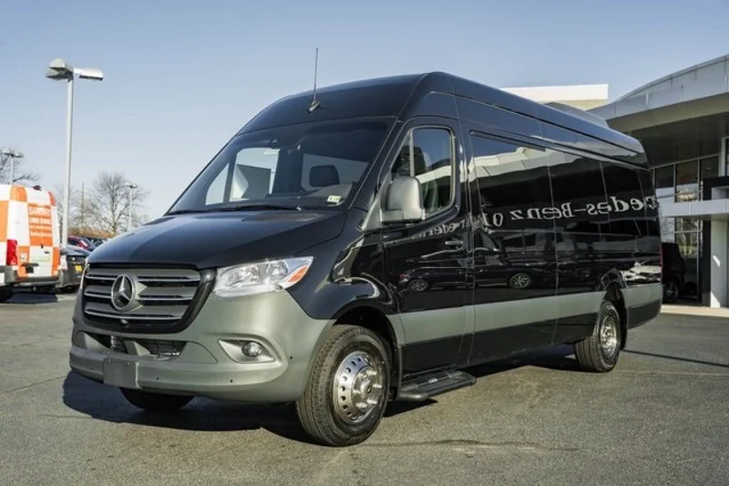 2024 Mercedes-Benz Sprinter 3500 in Hamilton Township