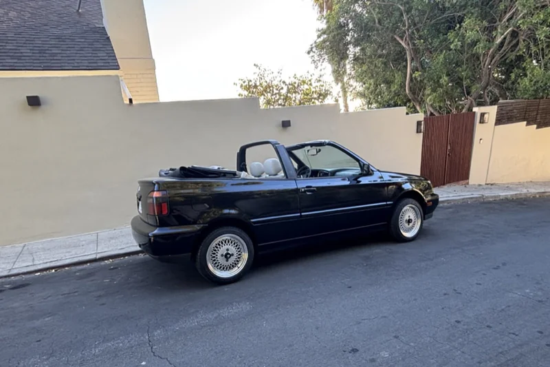1998 Volkswagen Cabrio GLS 2