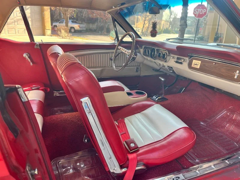 1965 Ford Mustang Base 4