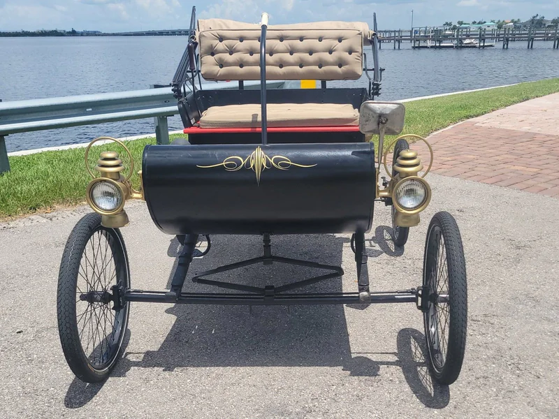 1901 Oldsmobile Curved Dash Replica in Port Charlotte 4