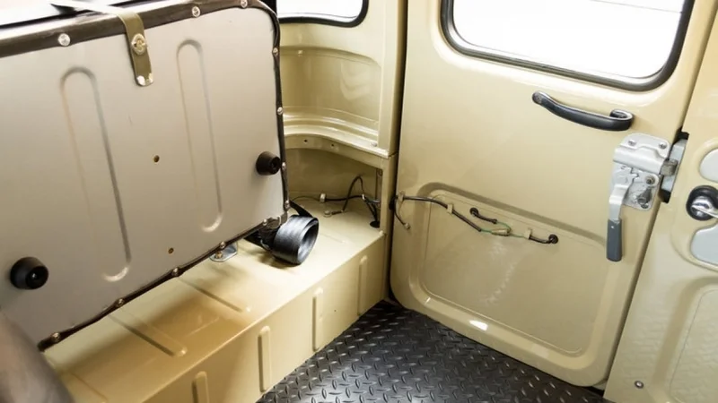 1977 Toyota LAND CRUISER 9