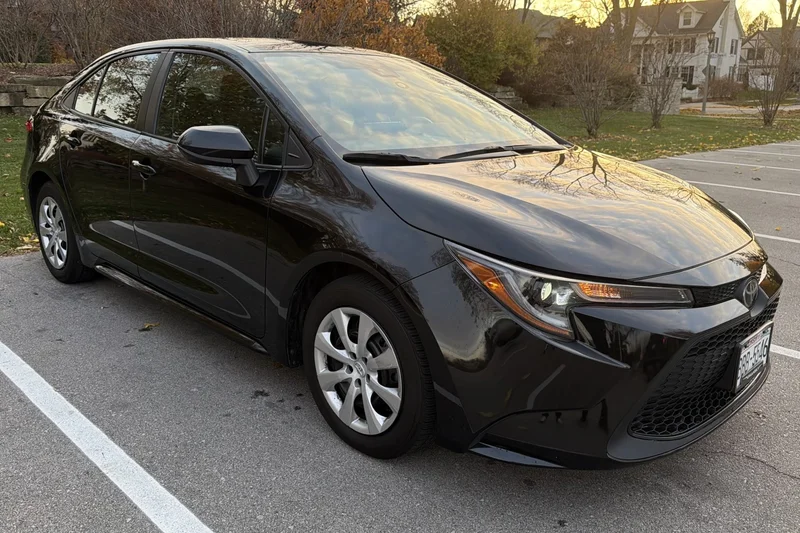 2022 Toyota Corolla LE 3