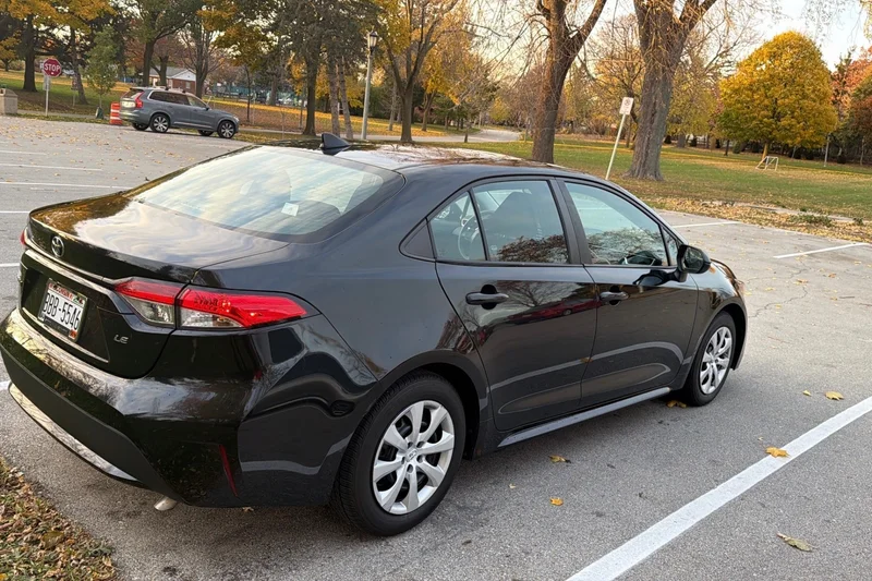 2022 Toyota Corolla LE 9