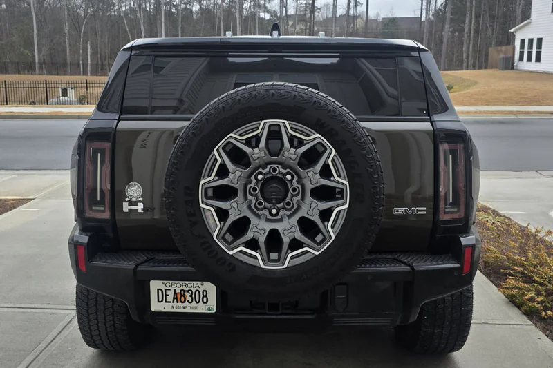 2024 GMC Hummer EV SUV in Union City 4