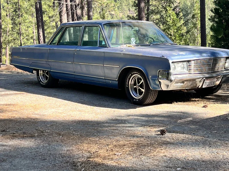 1965 Chrysler New Yorker Base 4