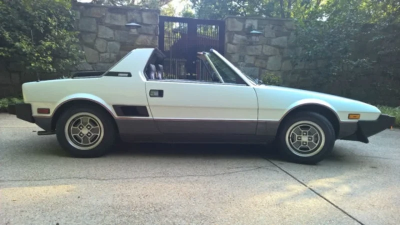 1983 Fiat X1/9 4