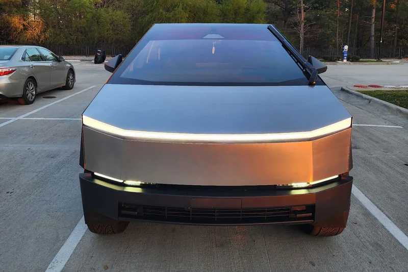 2025 Cybertruck Cybertruck