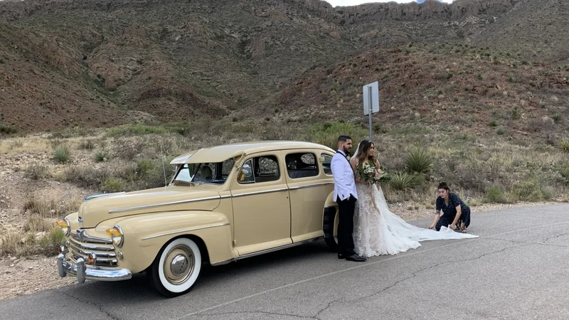 1948 Ford Super Deluxe