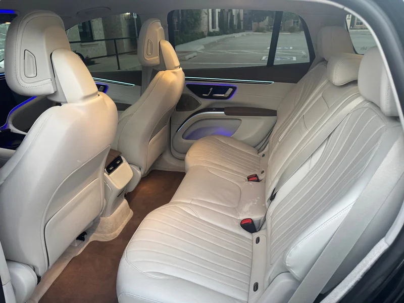 2023 Mercedes-Benz EQS N/A 10