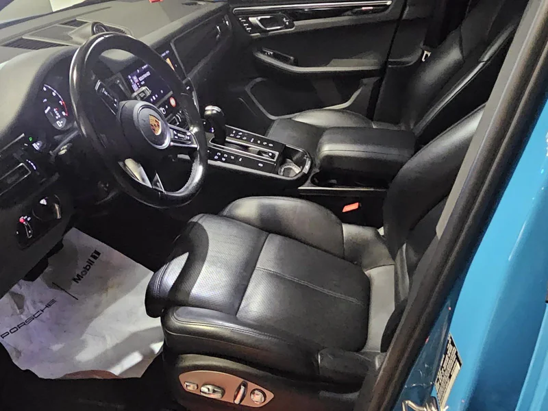 2023 Porsche Macan
