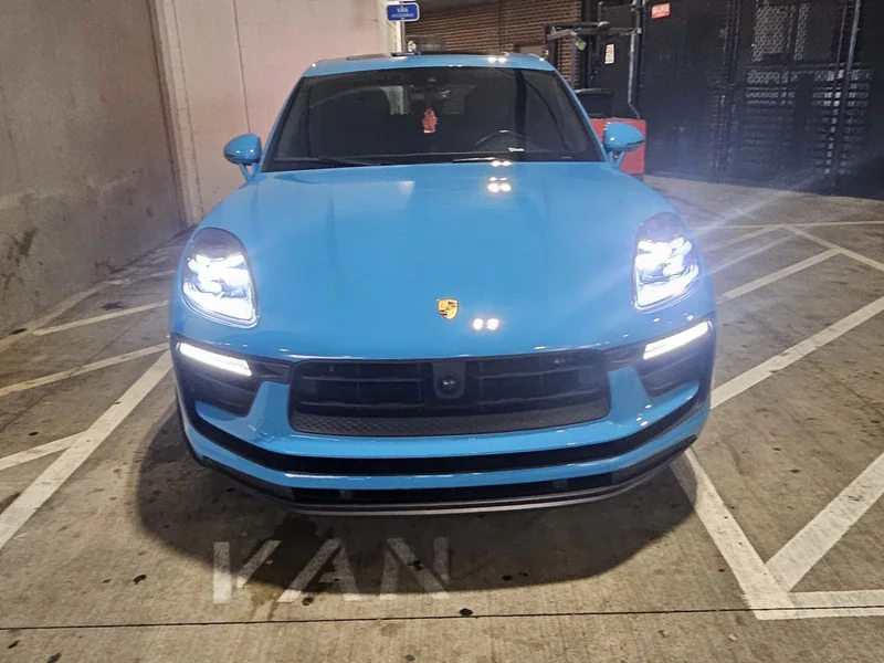 2023 Porsche Macan Base 9
