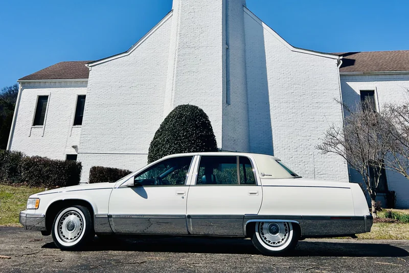 1996 Cadillac Fleetwood Brougham 2