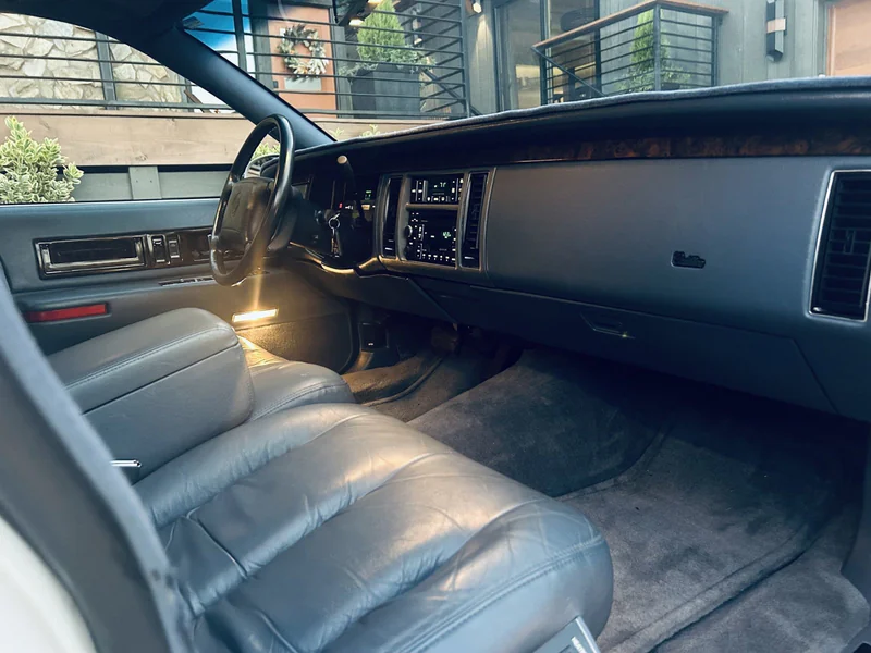 1996 Cadillac Fleetwood Brougham 8