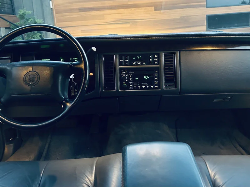 1996 Cadillac Fleetwood Brougham 11