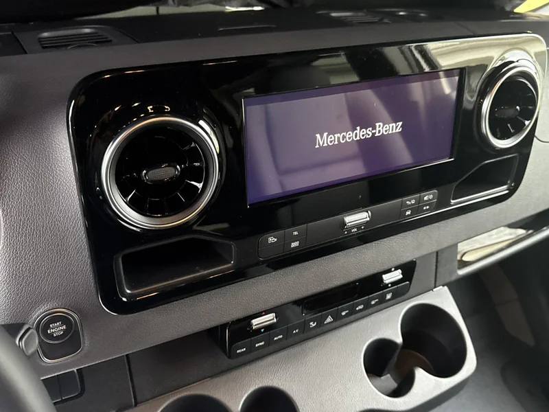 2025 Mercedes-Benz Sprinter Passenger 7