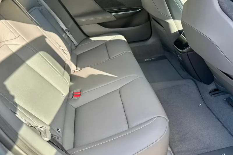 2023 Lucid Air Pure 6