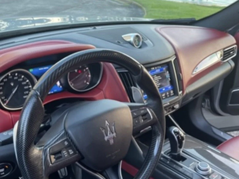 2017 Maserati Levante 5-Door Luxury Crossover SUV 2