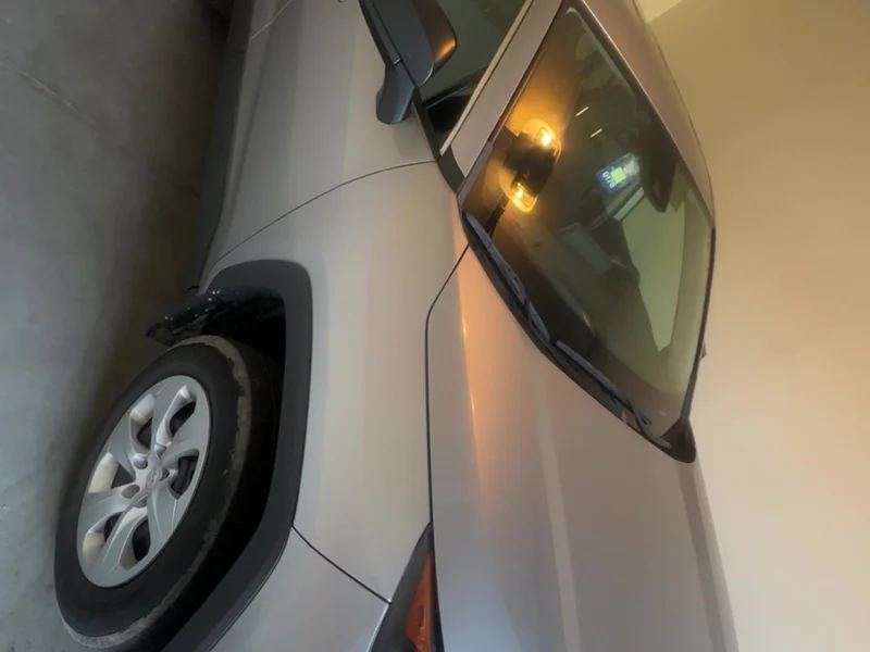 2022 Toyota RAV4 Le 4