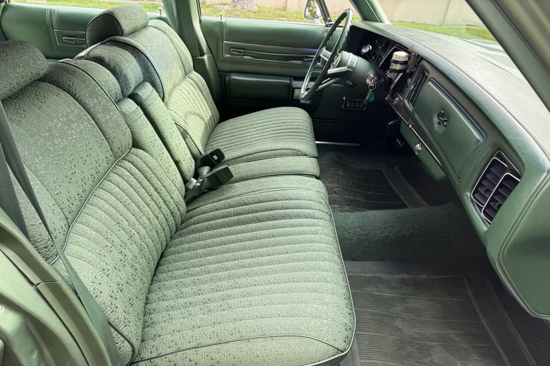 1976 Chrysler Newport Custom Custom 4
