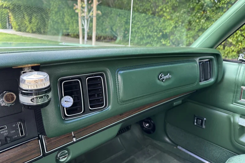 1976 Chrysler Newport Custom Custom 8