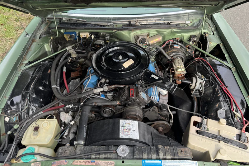 1976 Chrysler Newport Custom Custom 10