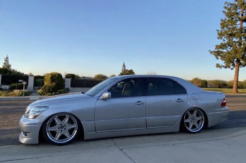 2005 Lexus LS430 Base 2
