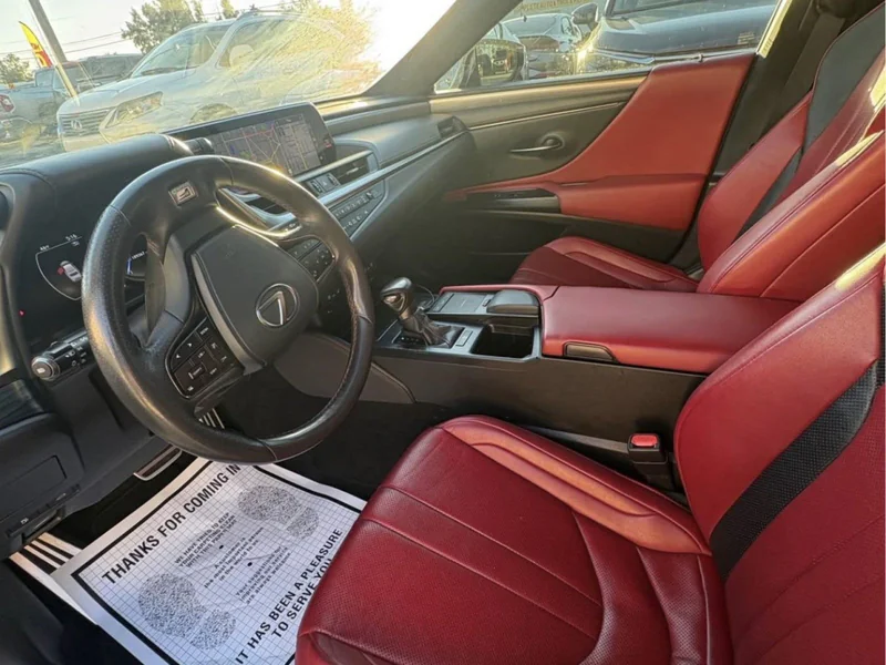 2024 Lexus ES350 F sport 9