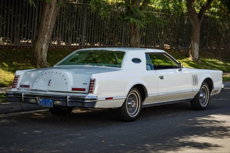 1977 Lincoln Continental