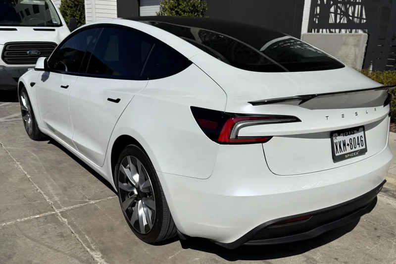 2025 Tesla Model 3 long range 3