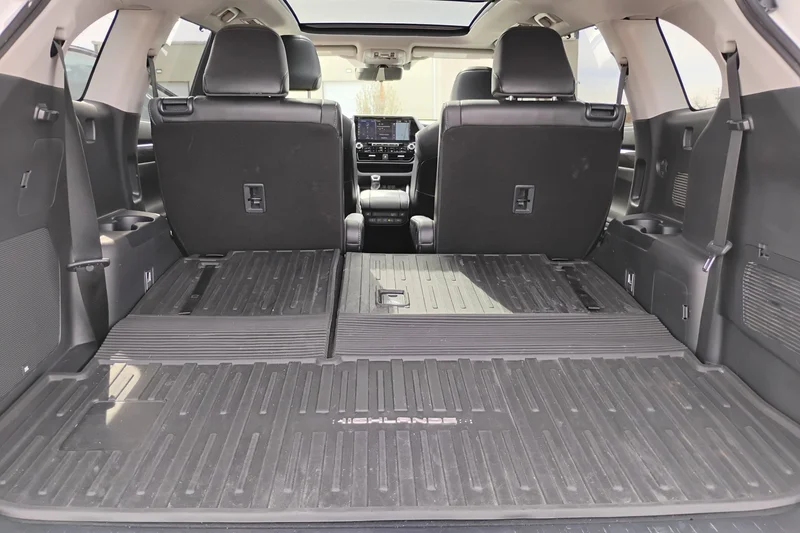 2021 Toyota Highlander Highlander Platinum Limited Hybrid AWD 5