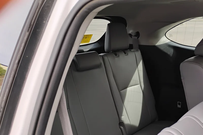 2021 Toyota Highlander Highlander Platinum Limited Hybrid AWD 13