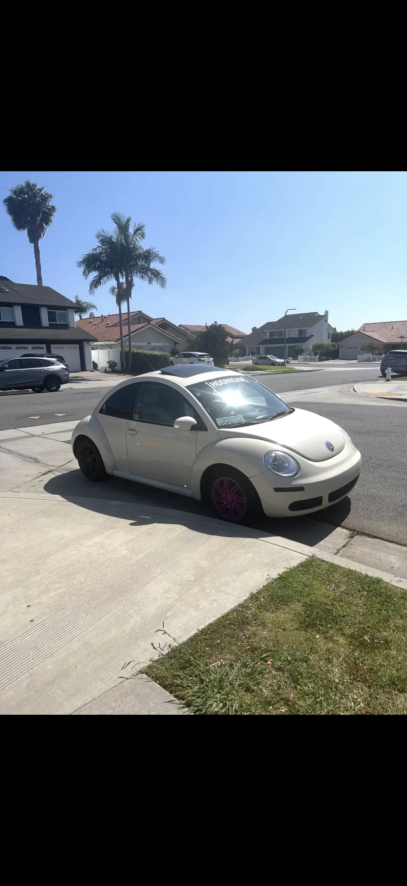 2006 Volkswagen Beetle Base 2