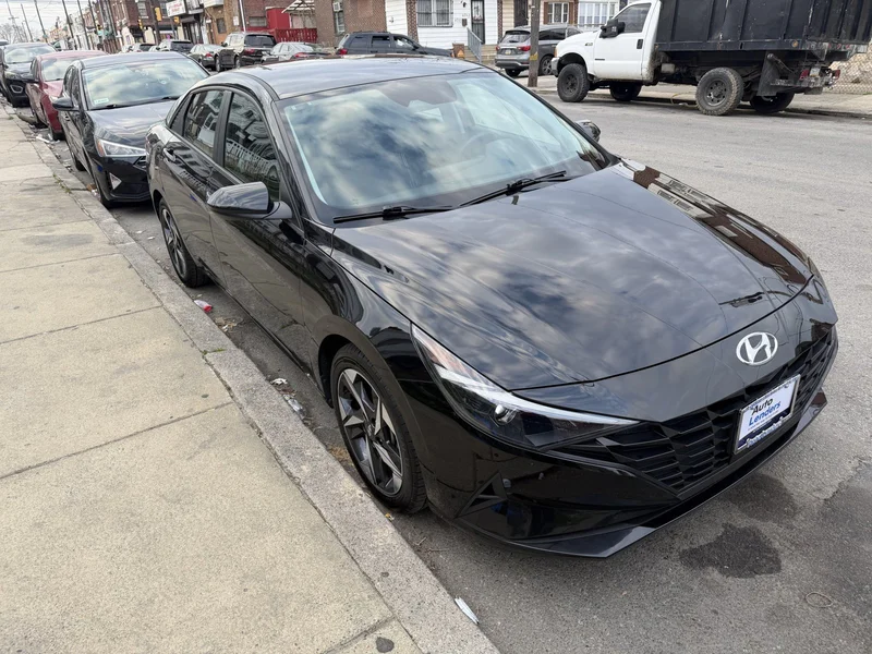 2023 Hyundai Elantra Sel