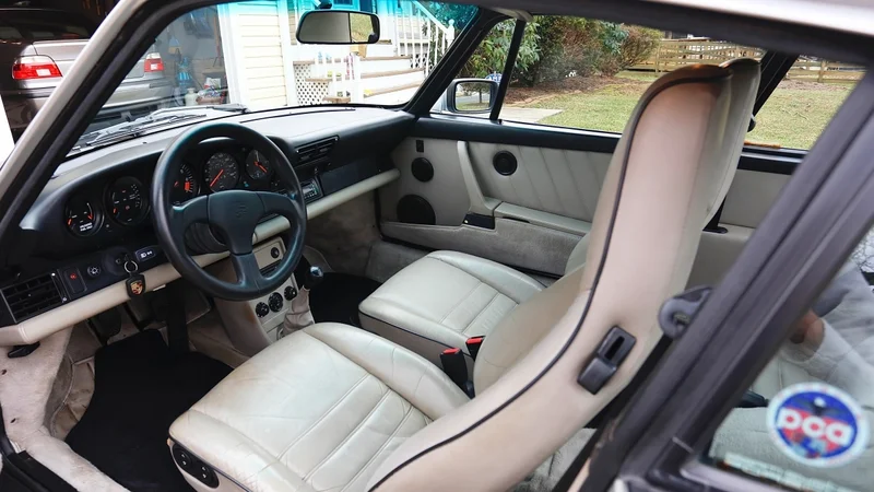 1989 Porsche 911 10