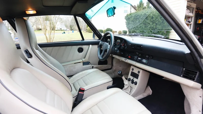1989 Porsche 911 11