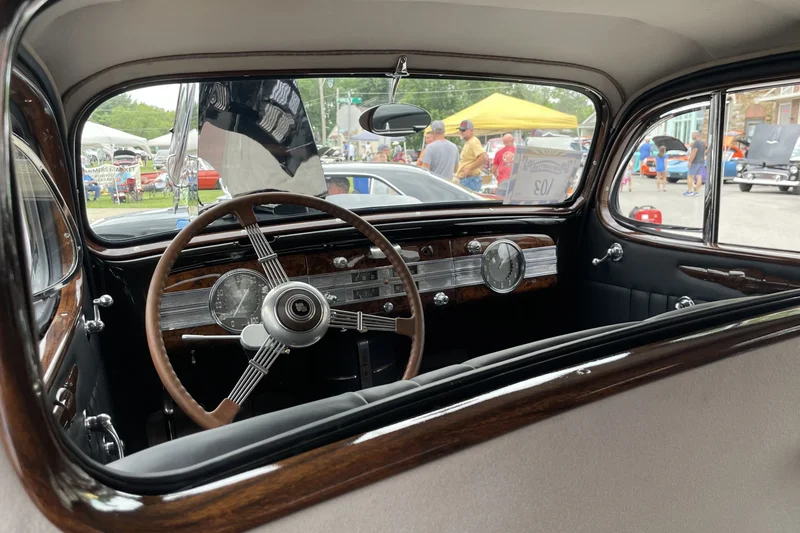 1937 Packard 138CD Limousine 4