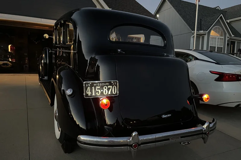 1937 Packard 138CD Limousine 6