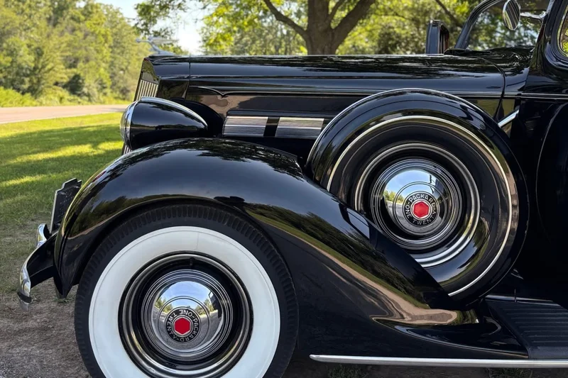 1937 Packard 138CD Limousine 2