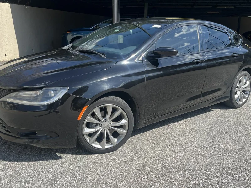 2015 Unknown 200 S Sport 8