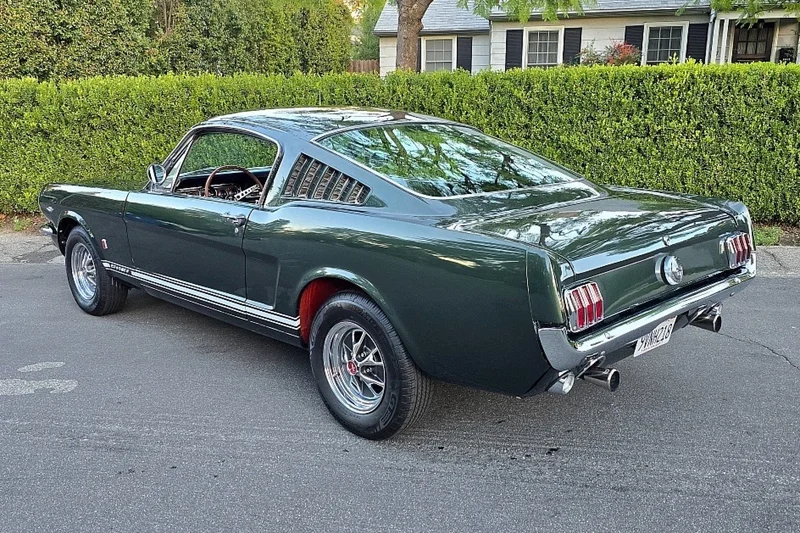 1966 Ford Mustang GT 3