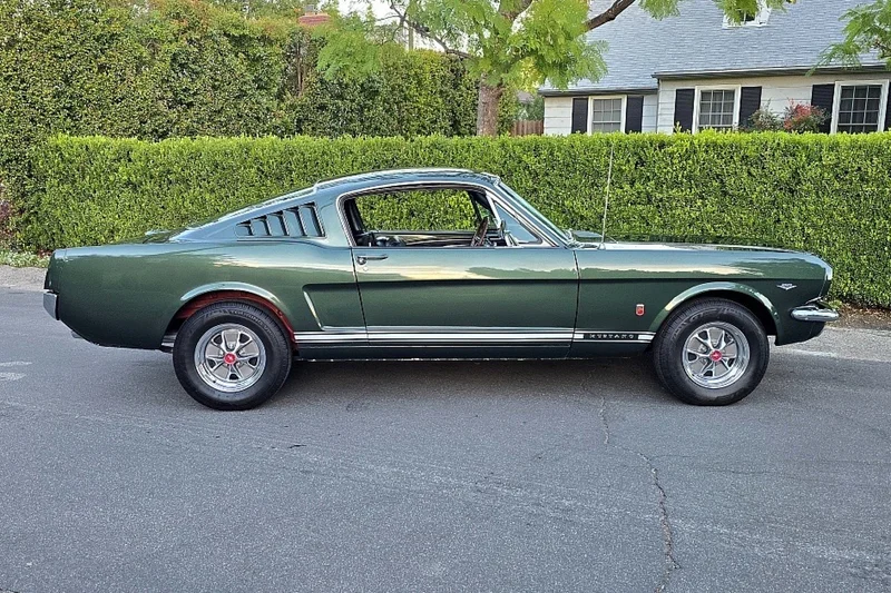 1966 Ford Mustang GT 6