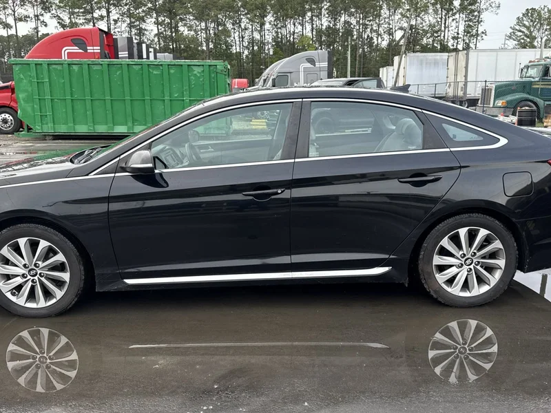 2015 Hyundai Sonata Sport 3