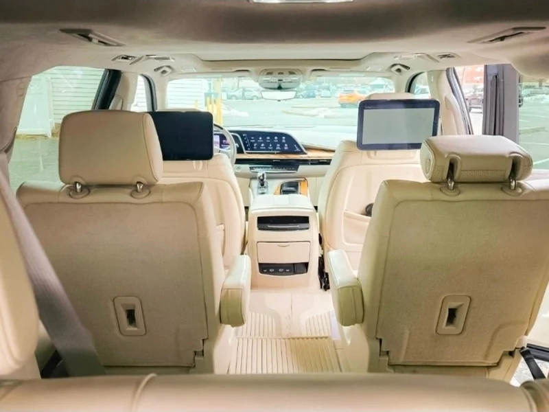 2024 Cadillac Escalade ESV Platinum Luxury 13