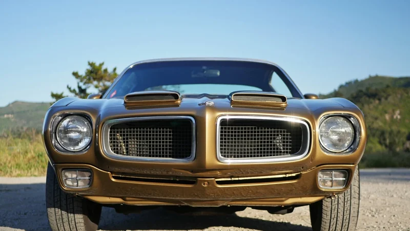 1970 Pontiac Firebird in Monterey 2