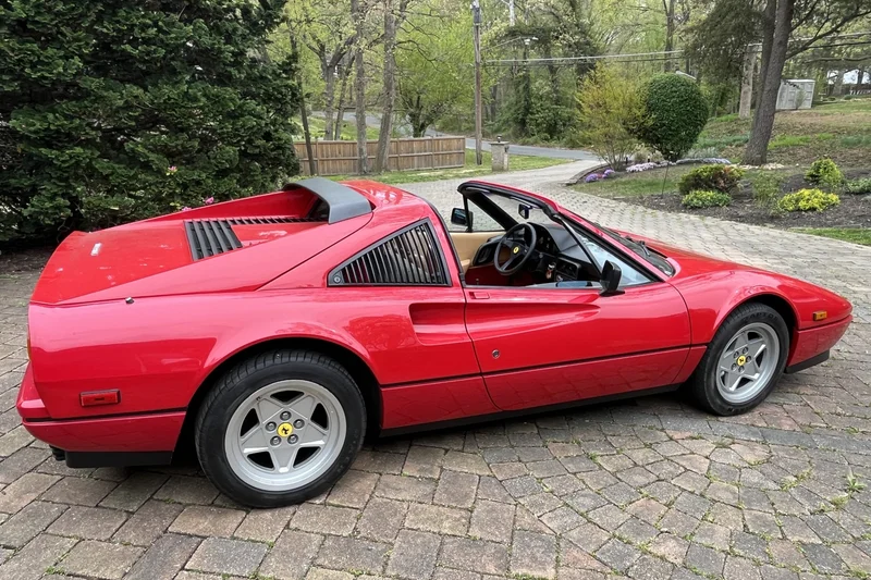 1987 Ferrari 328 GTS